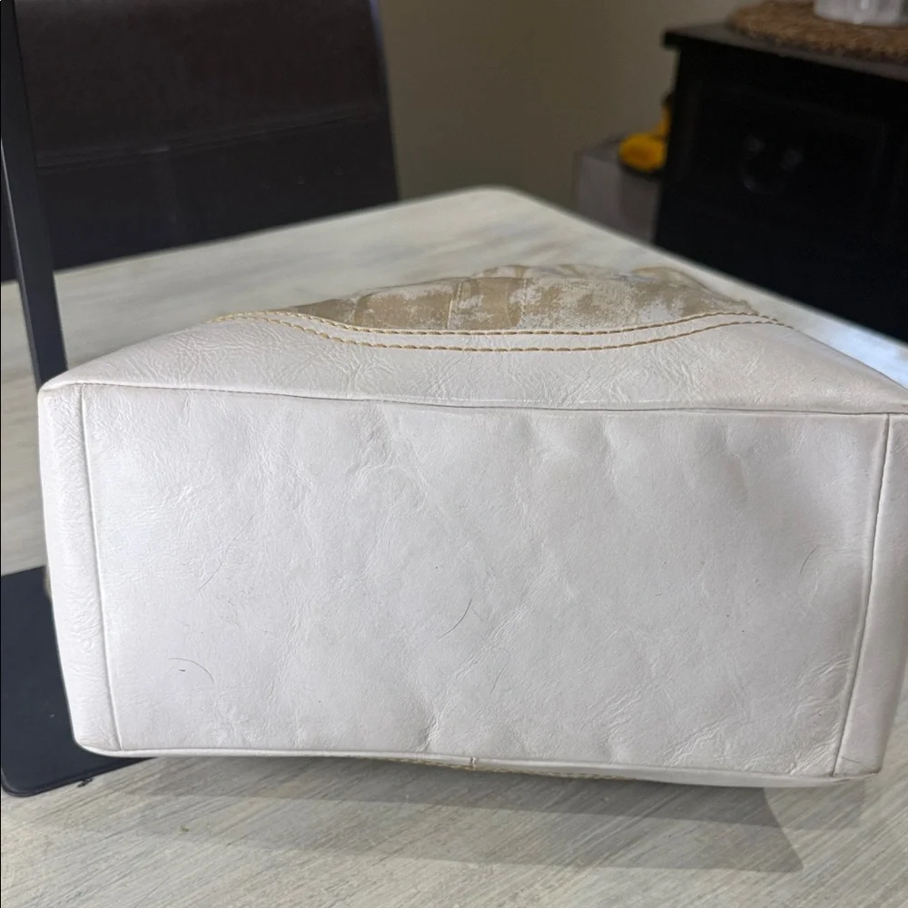 Vintage Coach Cream and White Camo Canvas Shoulder Bag with Suede Tassels - Picture 12 of 14